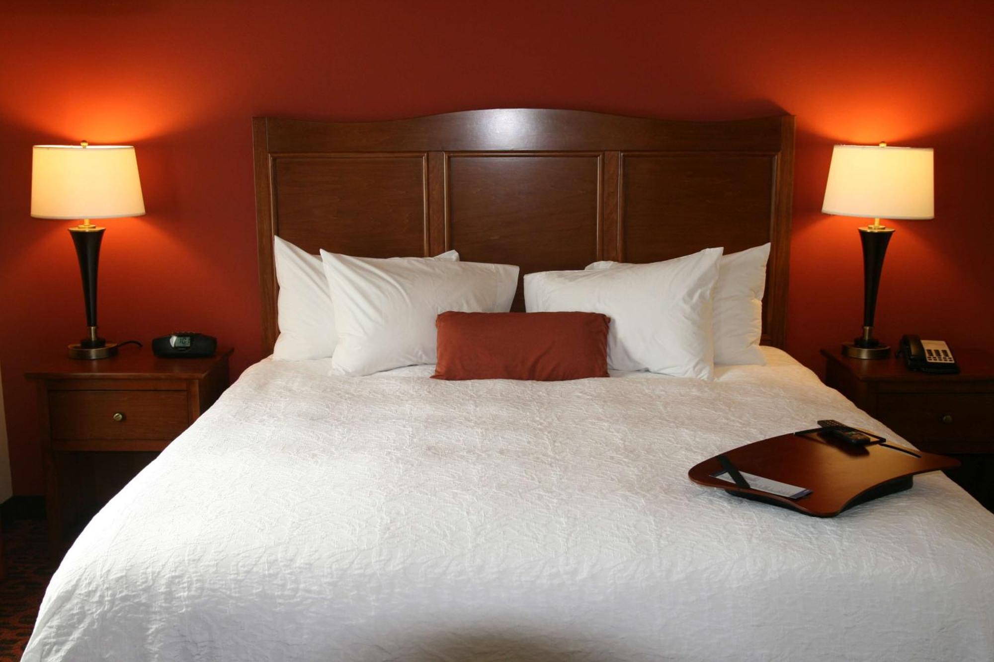 Hampton & Hotel