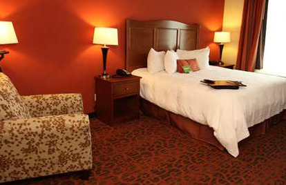 Hampton & Hotel 3*